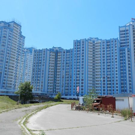 Ap-Rent Osokorky Apartments Kiev Buitenkant foto